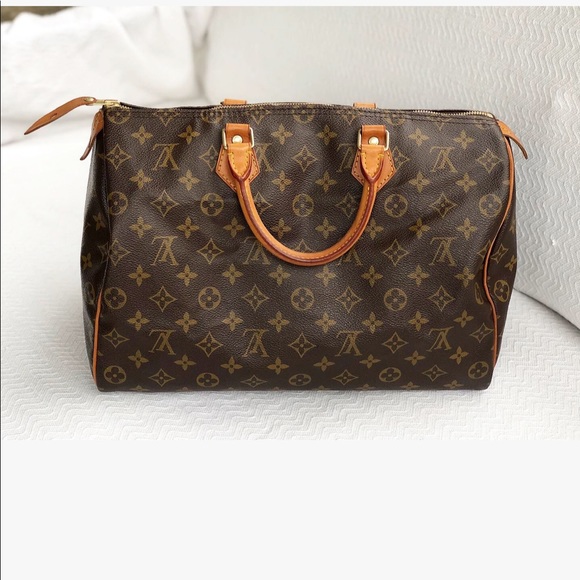 Louis Vuitton Handbags - ‼️SOLD‼️♥️Authentic Louis Vuitton Speedy 35